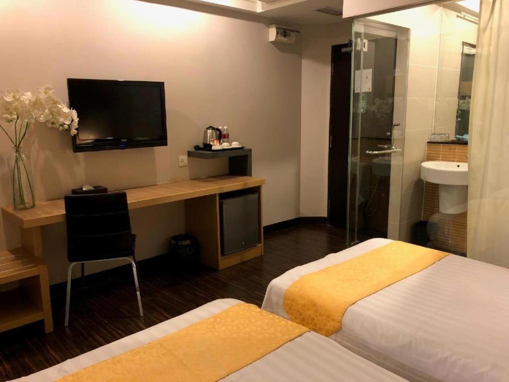 De Hotel Ίπο Εξωτερικό φωτογραφία