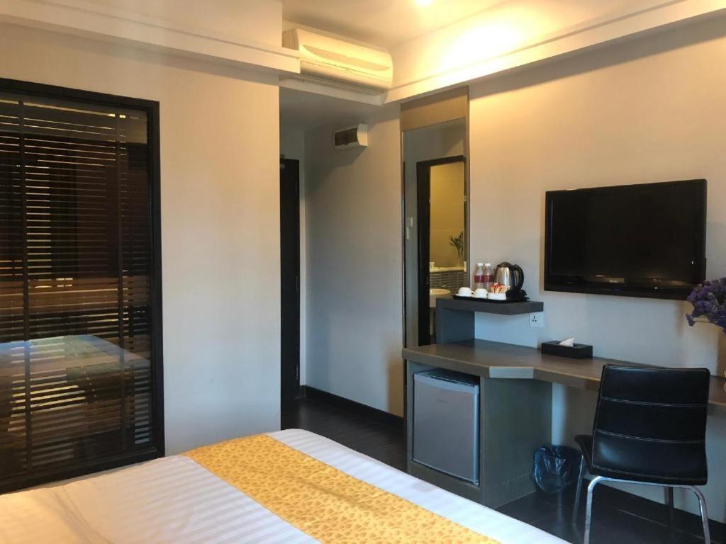 De Hotel Ίπο Εξωτερικό φωτογραφία